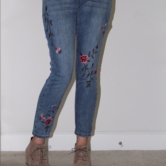 Earl Jeans | Jeans | Earl Jean Floral 